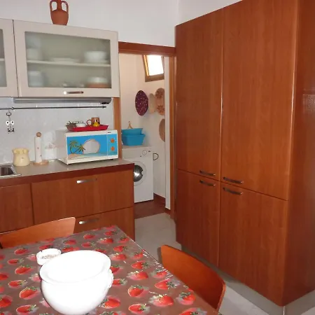 A 50 Mt Dal Mare Lu Bagnu Castelsardo