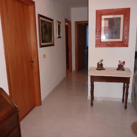 A 50 Mt Dal Mare Lu Bagnu Castelsardo